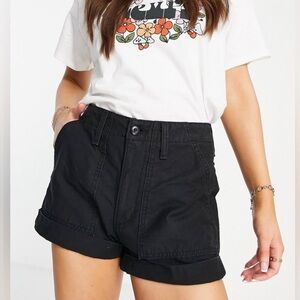 Levi’s Ribcage Black Utility Shorts NWOT Size 29